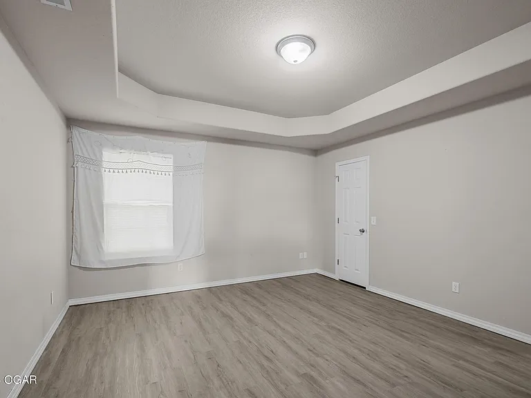 2044 Mississippi Ave — Photo 14