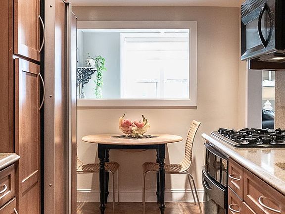 5th image of 6601 Burns St APT 4X