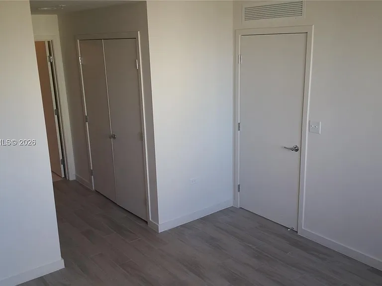 999 SW 1st Ave #2708 — Photo 8