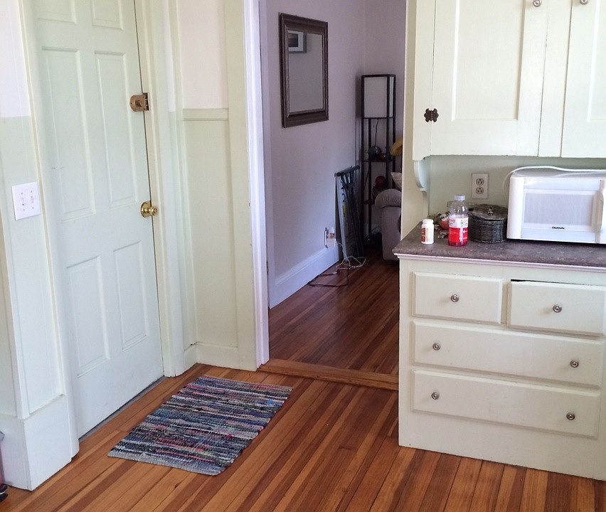 2nd image of 264 Main St