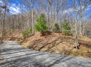 33 Red Maple Rd, Cullowhee, NC 28723