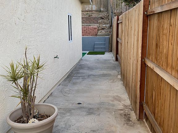 4th image of 2241 Poipu Way