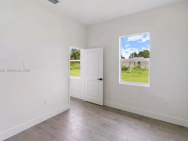 710 Peacock Ave — Photo 26