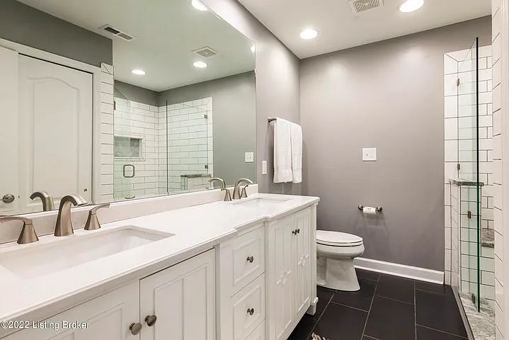 5212 Charlbury Ct — Photo 11