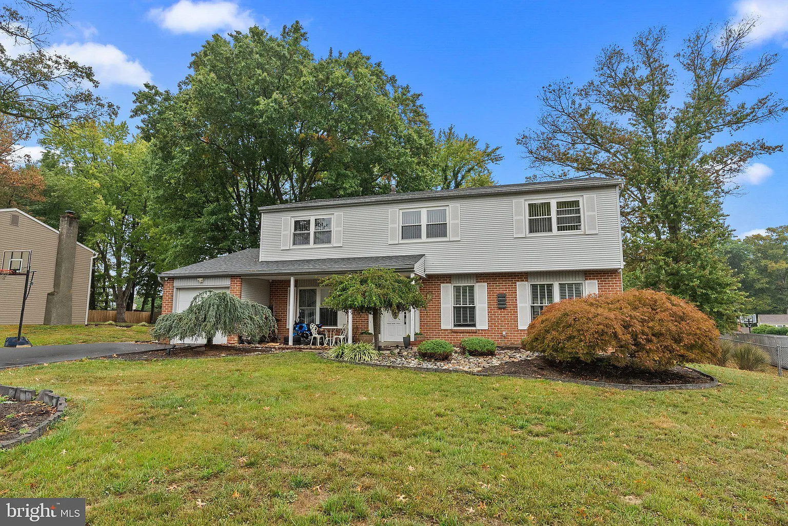 125 Springwood Dr photo 1