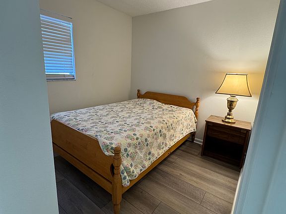 4th image of 8440 Old Post Rd #102