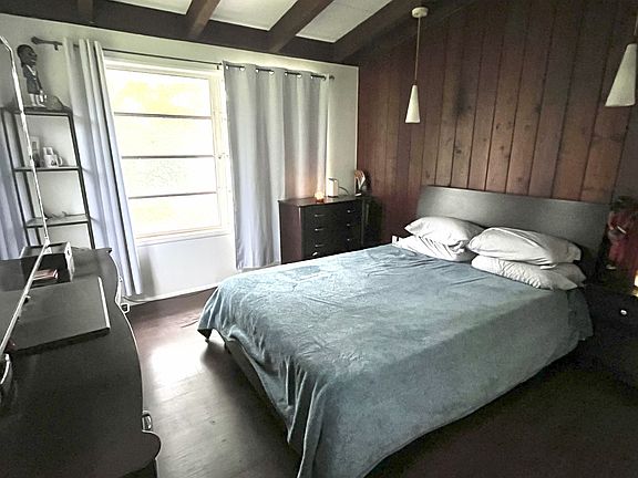2nd image of 27651 Riverdale Ln