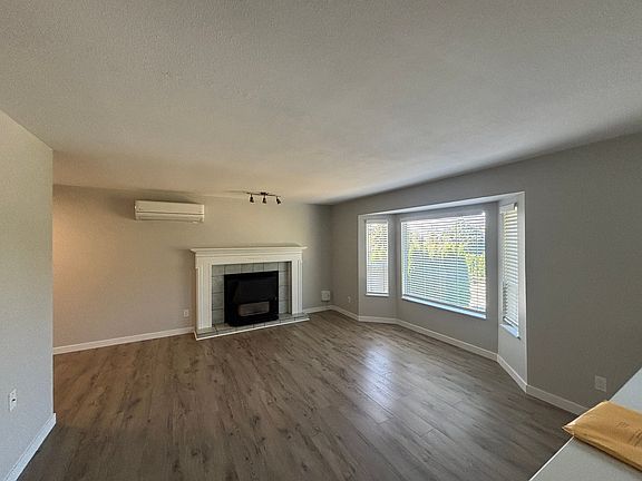 4th image of 35356 McKee Rd