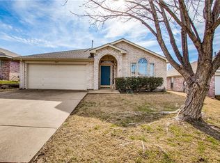 10237 Eureka Springs Ct, Fort Worth, TX 76108