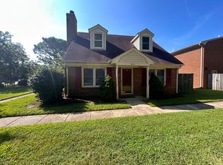 245 Loch Cir, Hampton, VA 23669