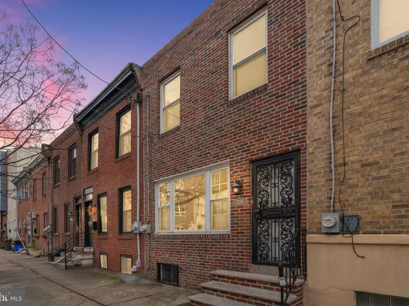 2218 Carpenter St, Philadelphia, PA 19146