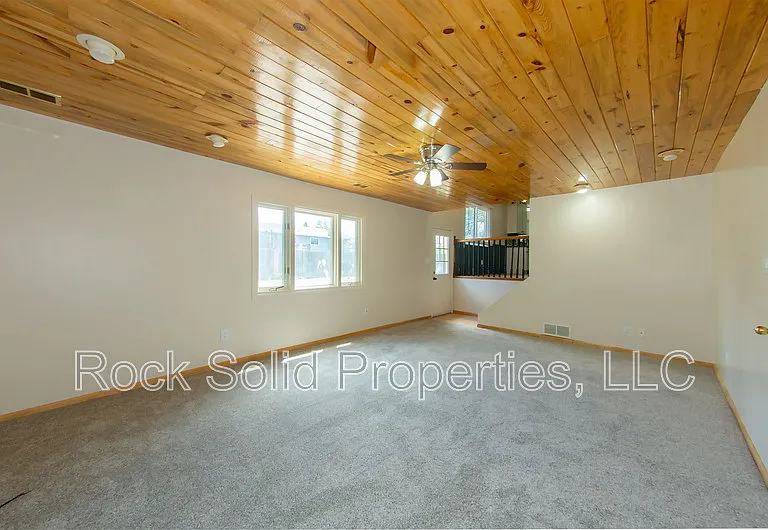 7231 Bomar Dr — Photo 28