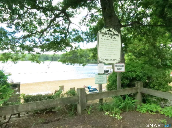 8 Tom Road, East Haddam, CT 06423