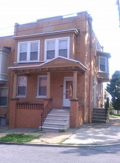 1st image of 1346 W 6th St APT 1