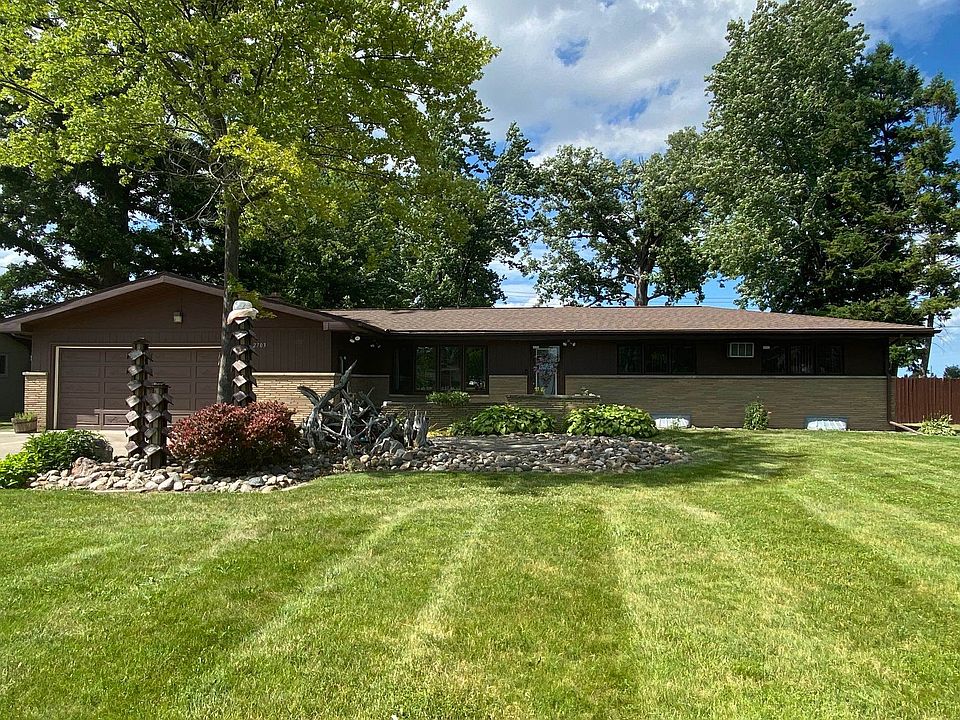1st image of 2703 Royal Oak Dr