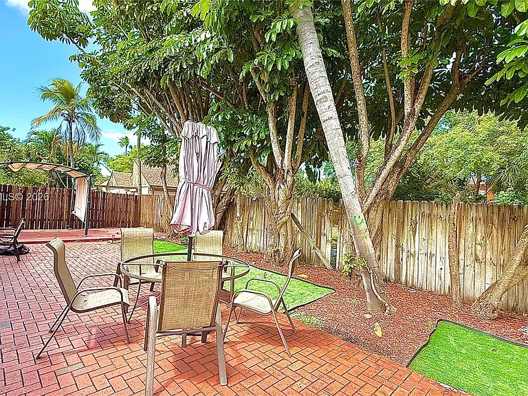 7531 SW 95th Pl — Photo 28