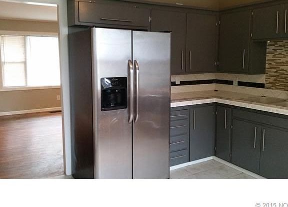 3rd image of 1614 N Evanston Pl