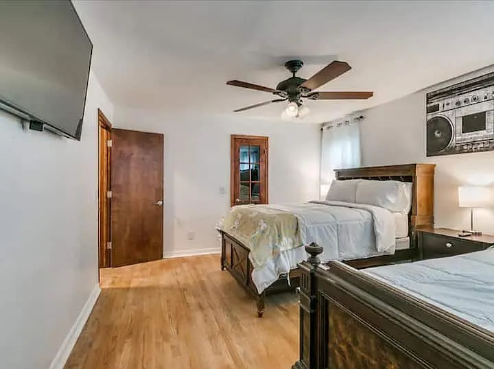 NW 30th Pl — Photo 37