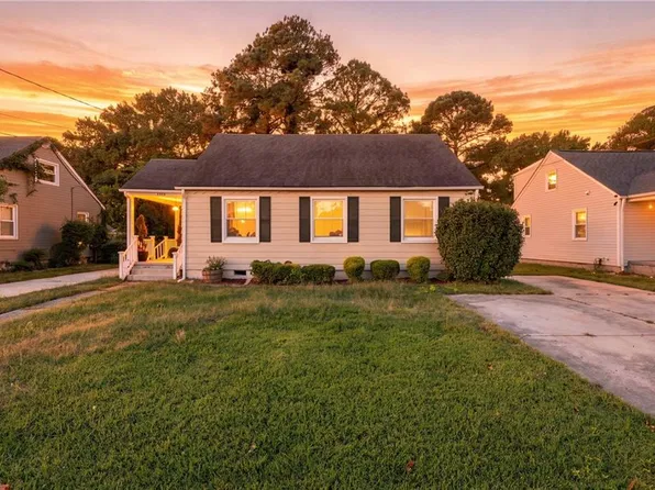 3429 W Bonner Dr, Norfolk, VA 23513