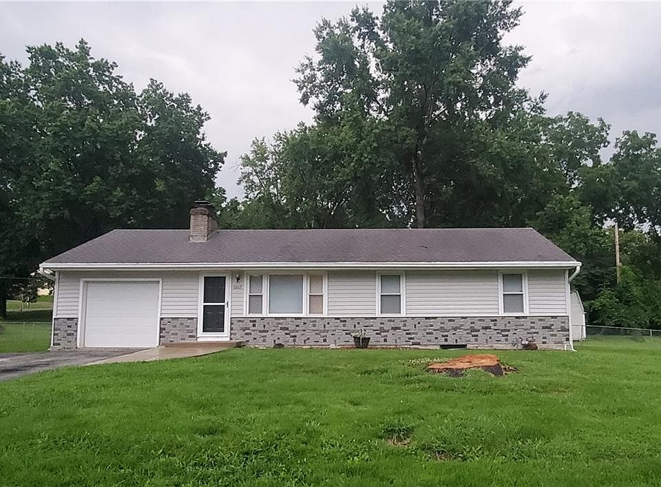 1st image of 6807 N Brookside Rd