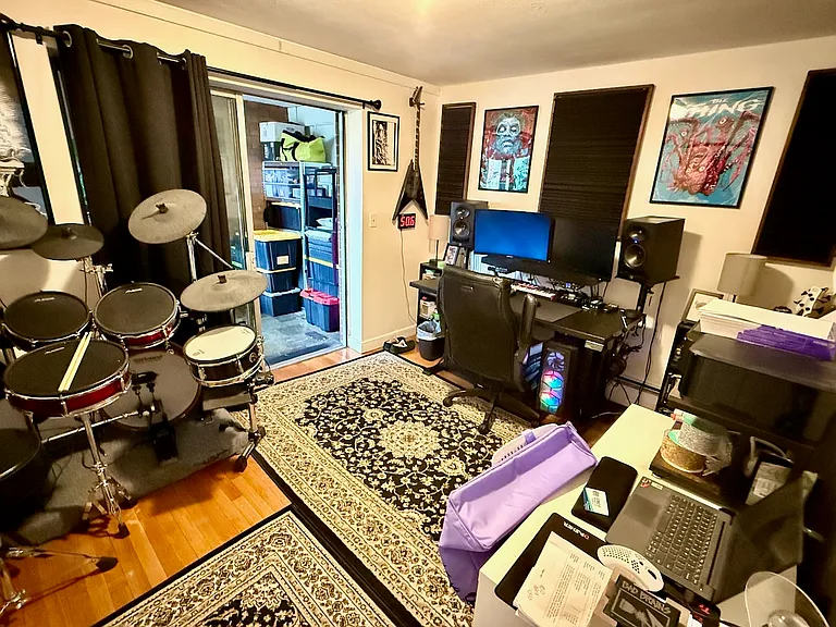 12 Commonwealth Ct #8 — Photo 9