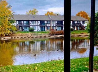 1736 N Emerald Bay, Palatine, IL 60074