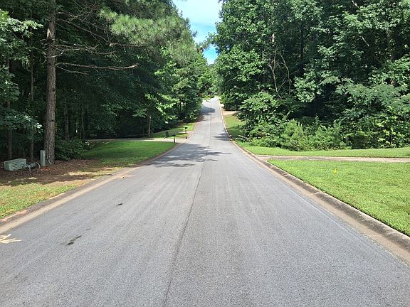5th image of 114 N Springs Way