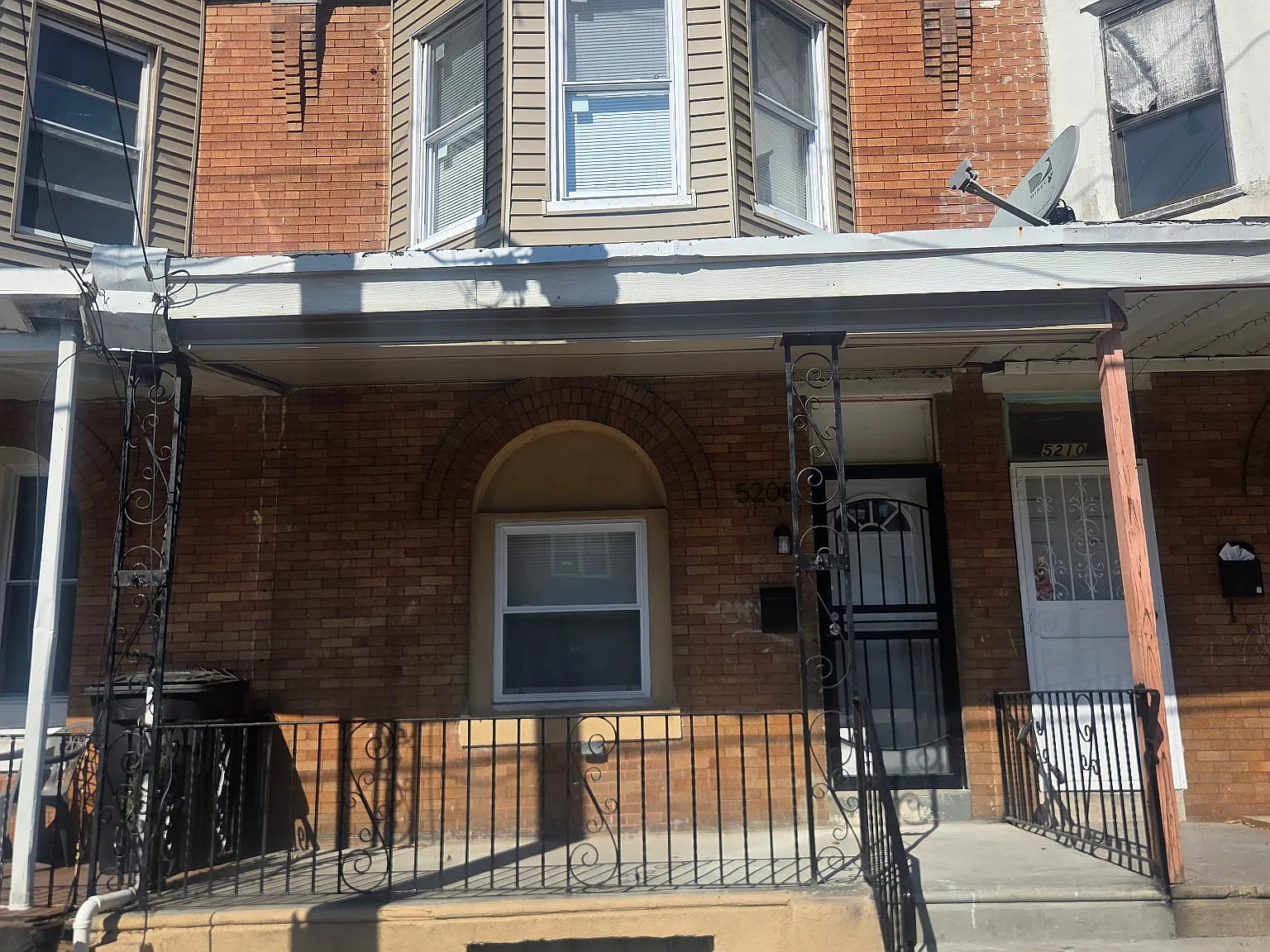 3 bed, 2.5 bath, 1324 sqft, $2,000 — Photo 1