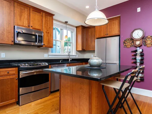 16A Meehan St APT 2, Jamaica Plain, MA 02130