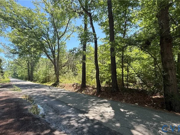 53 Nettles Ln, Hampton, VA 23666