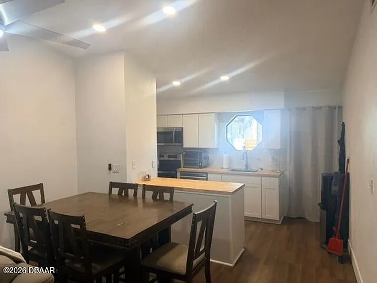 1571 Hancock Ln — Photo 5
