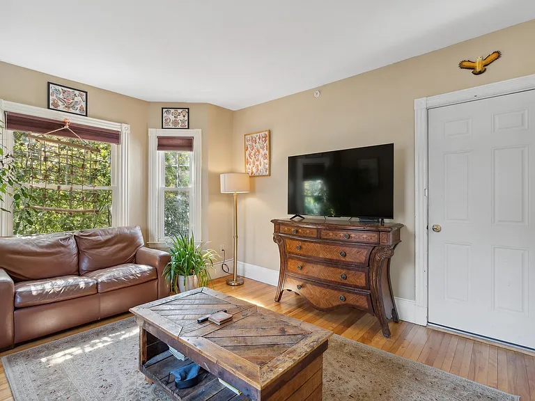 79 Clinton St #2 — Photo 10