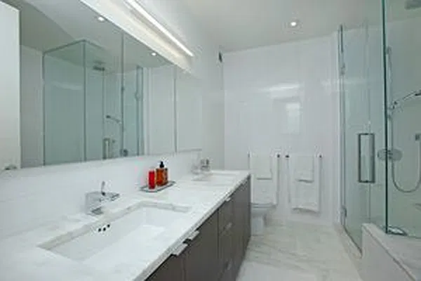 Rented by Douglas Elliman | media 14