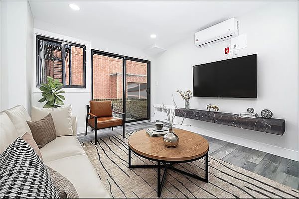 1st image of 1124 3rd Ave #4