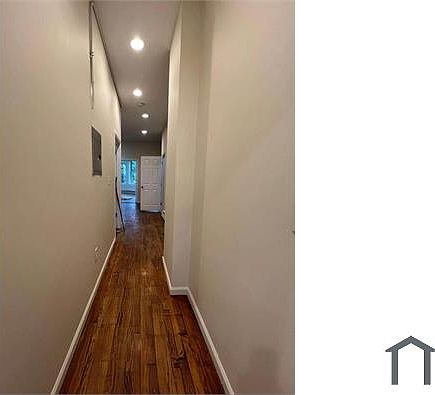 4th image of 1131 Forest Ave #2