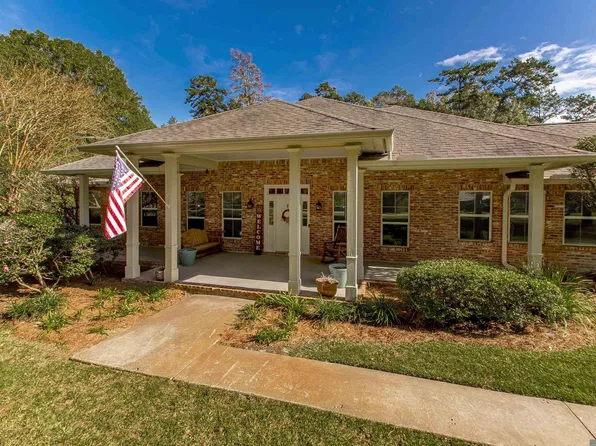 12639 Pendarvis Ln, Walker, LA 70785