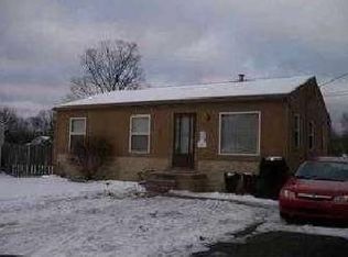 21220 Van Buren St, Southfield, MI 48033