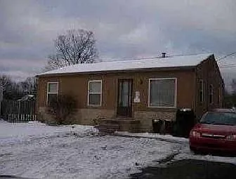 21220 Van Buren St photo 1