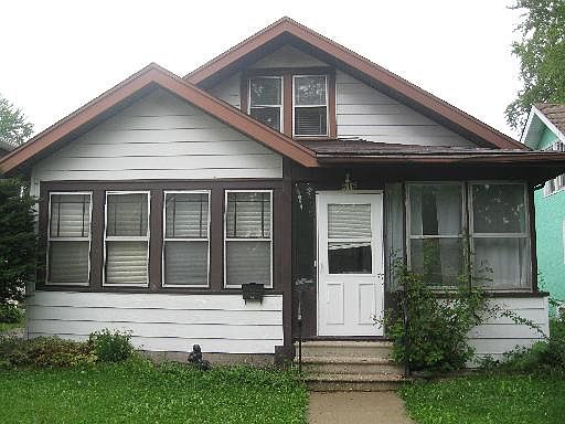 1st image of 616 N Massena Ave