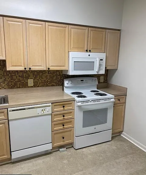 3005 S Leisure World Blvd #523 — Photo 7