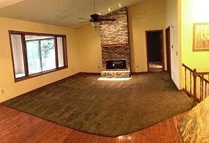 5th image of 2614 Center Lake Dr