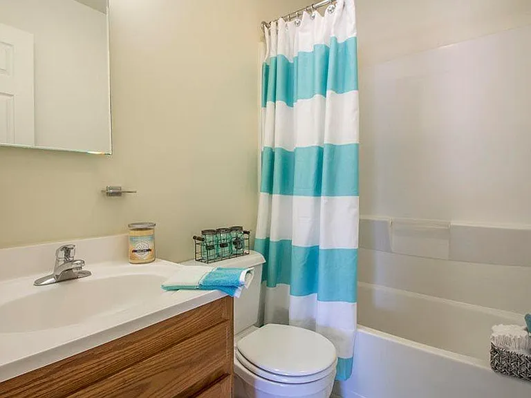 82 Mitchel Ave — Photo 7