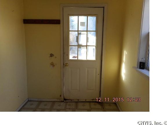 4th image of 101 Loomis Ave