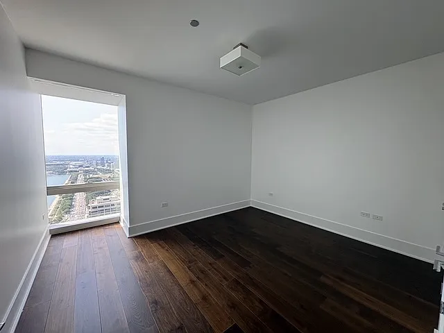 363 E Wacker Dr #5001 — Photo 3