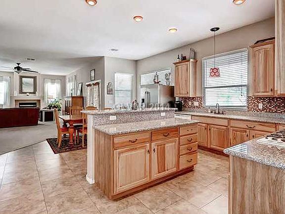 4th image of 8095 Foxland St