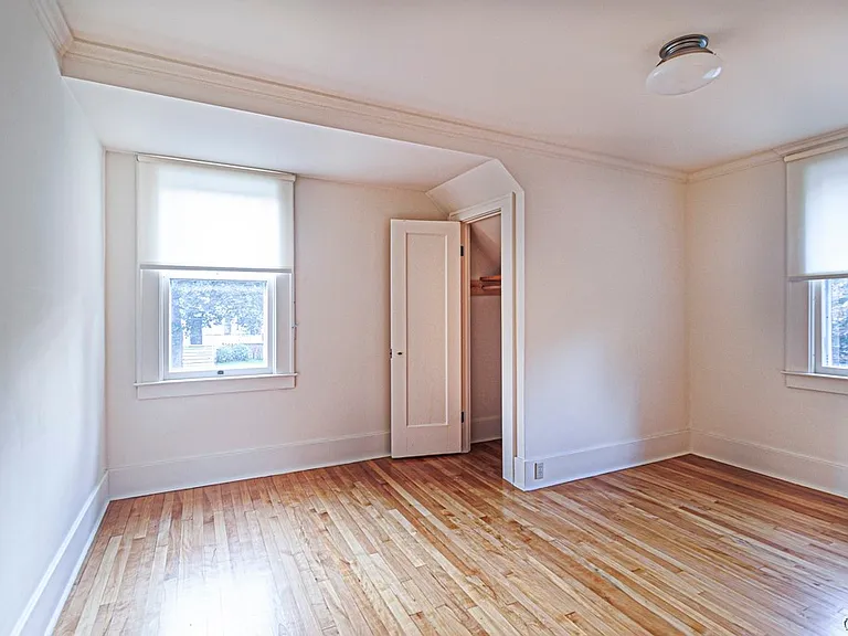 6 Sanger Ave — Photo 36