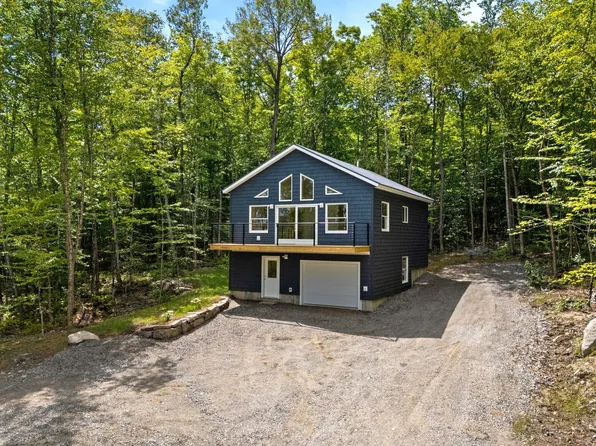 113 Bunker Lane, Hartland, ME 04943