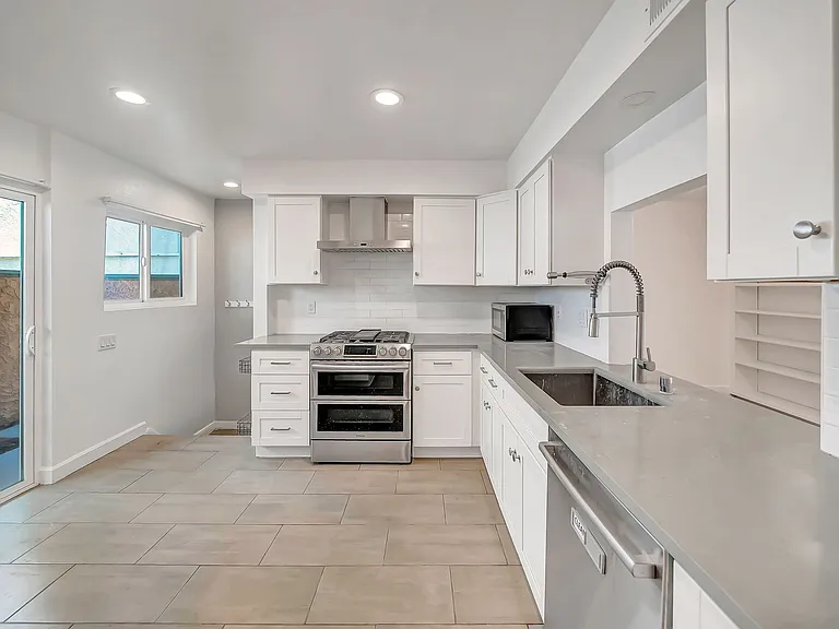 4424 Coldwater Canyon Ave #3 — Photo 23