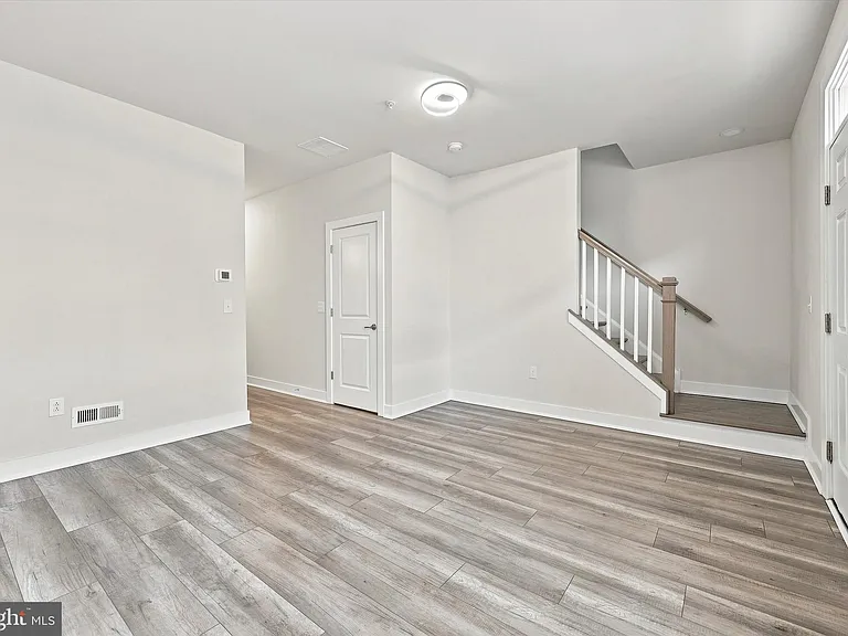 115 King St #A — Photo 4