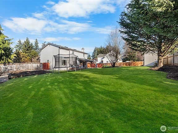 3rd image of 24213 41st Avenue E